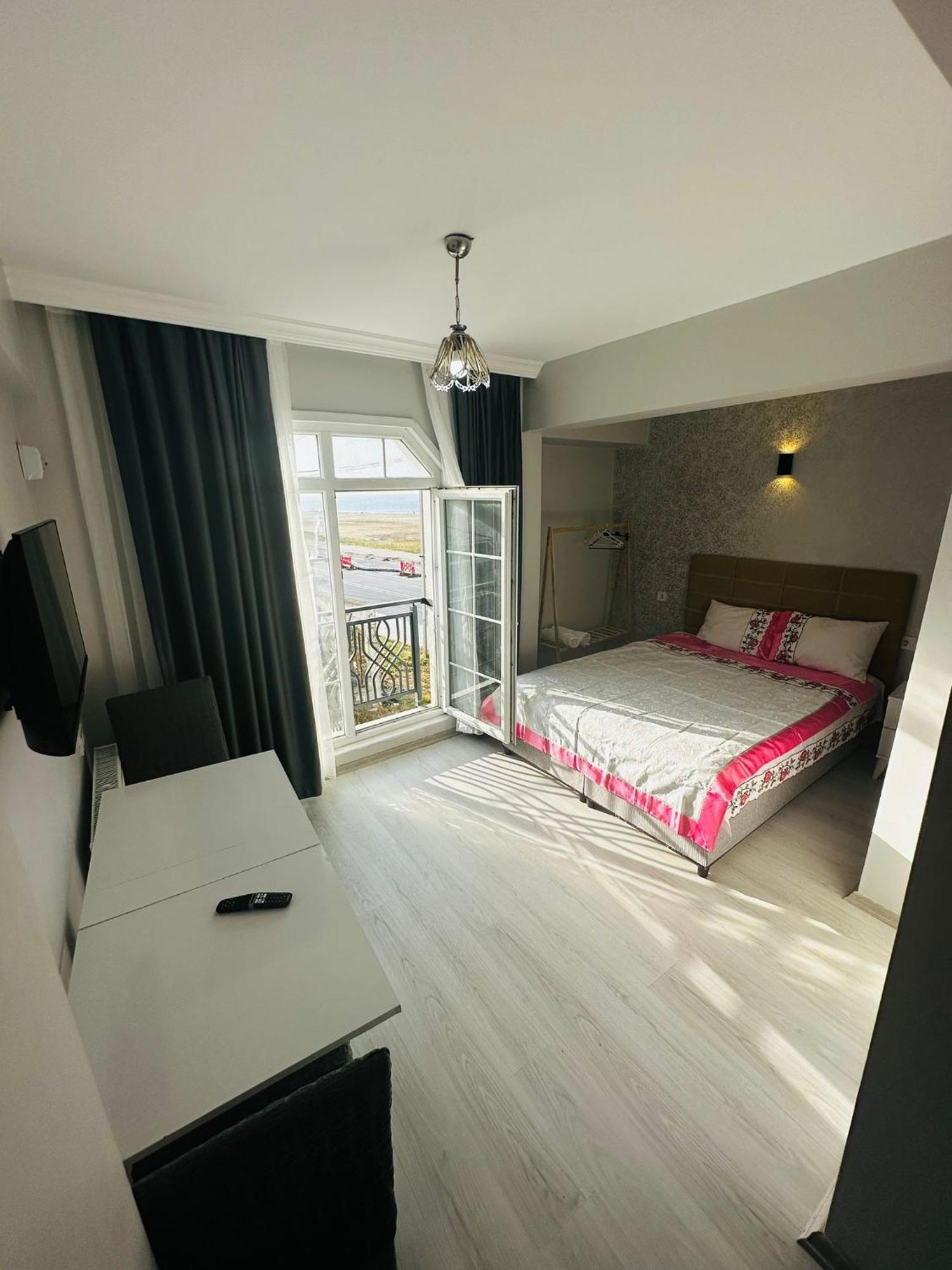 Airport Black Sea Hotel & Restaurant Arnavutkoy Экстерьер фото